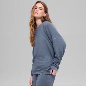 Alo Yoga Soho Pullover